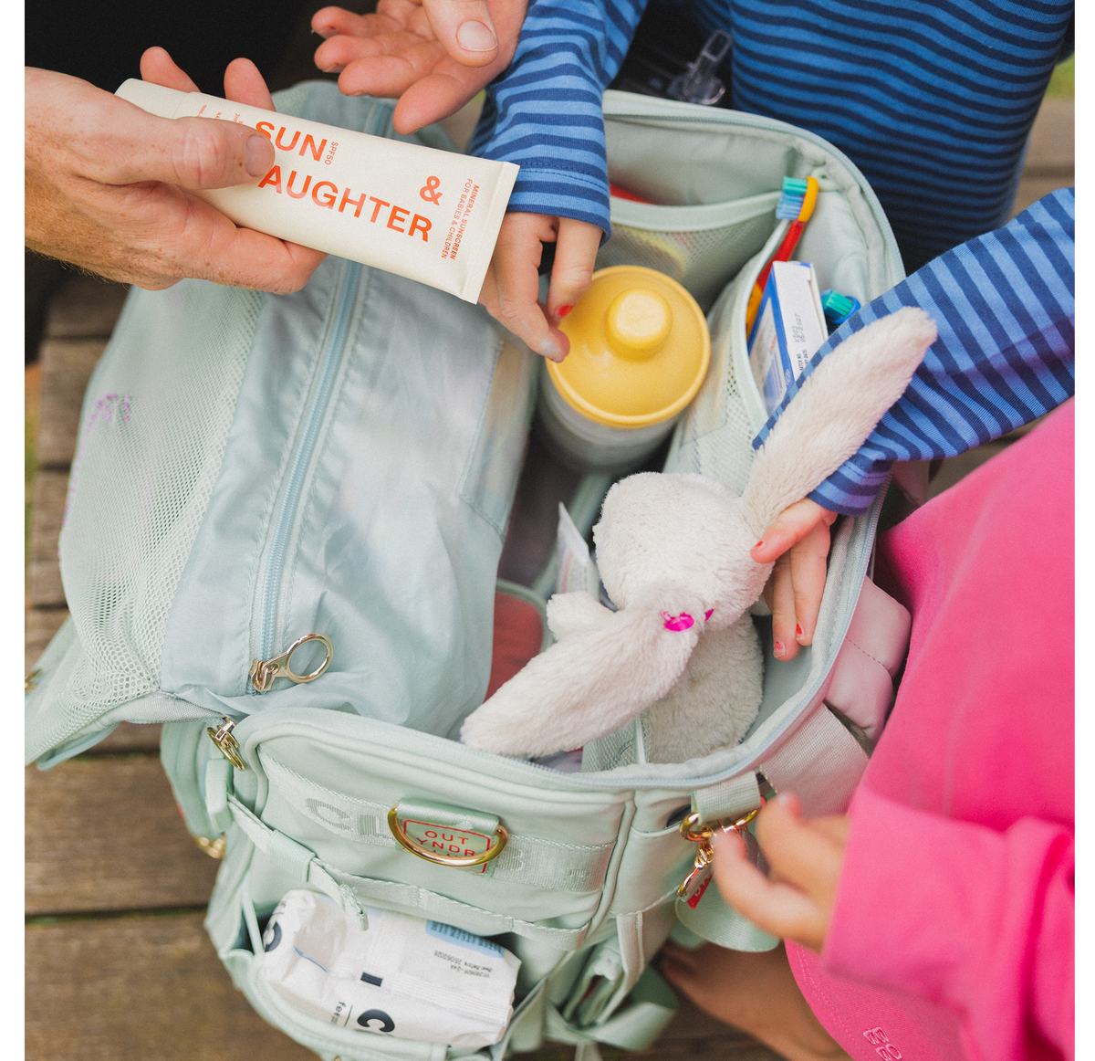 The Medley Bag Classic Bundle nappy backpack in Reef